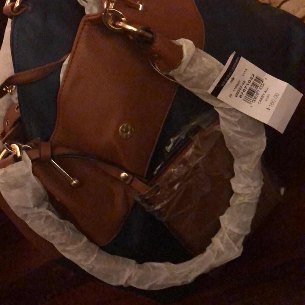Large Carry All - Picture 2 of 4